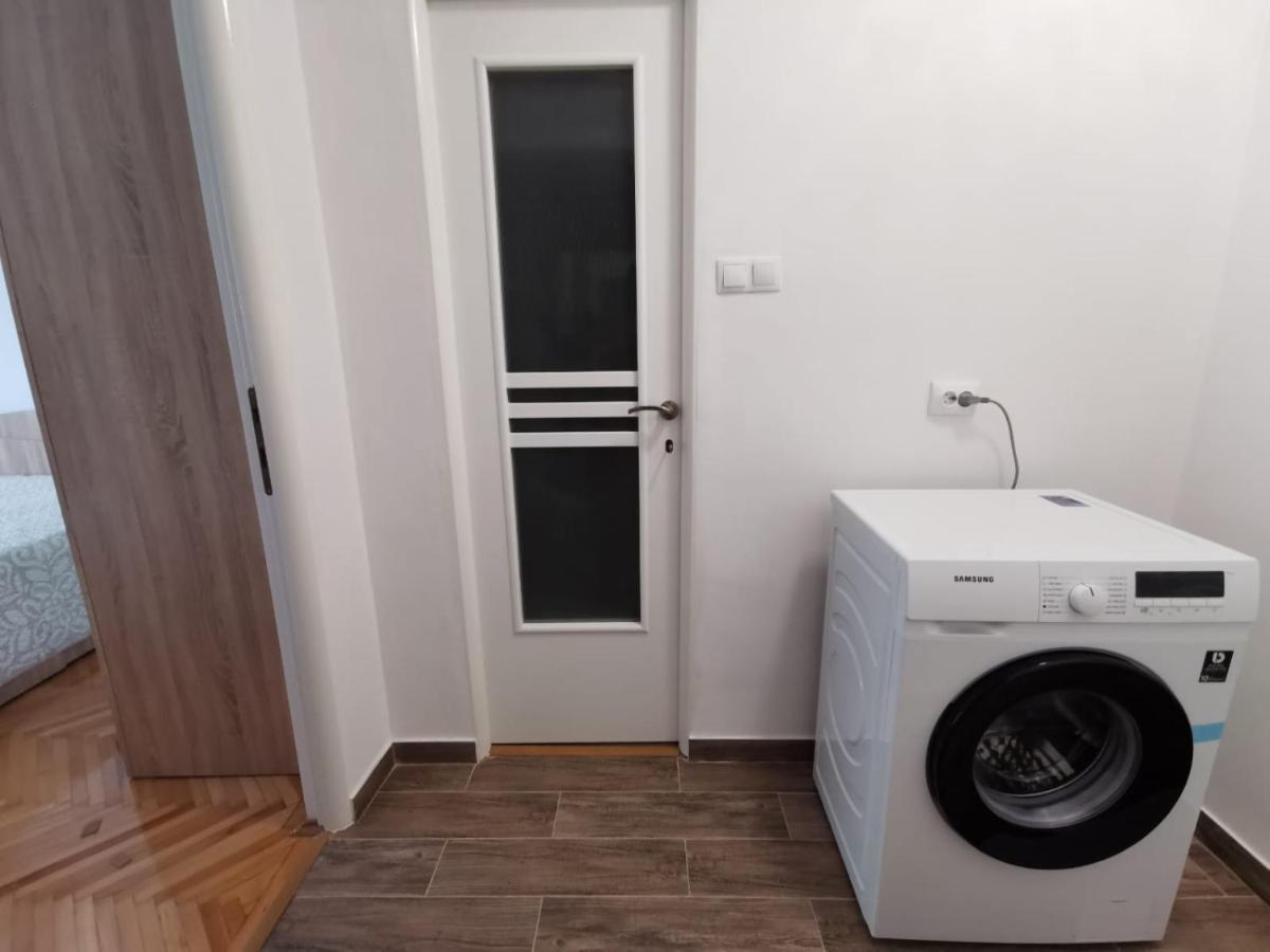 Apartament Carla-Maria Deva Exteriör bild