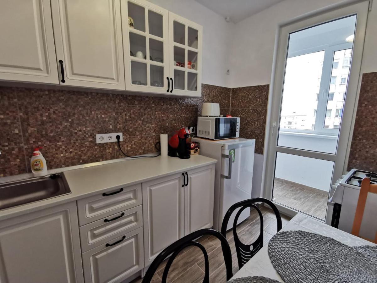 Apartament Carla-Maria Deva Exteriör bild